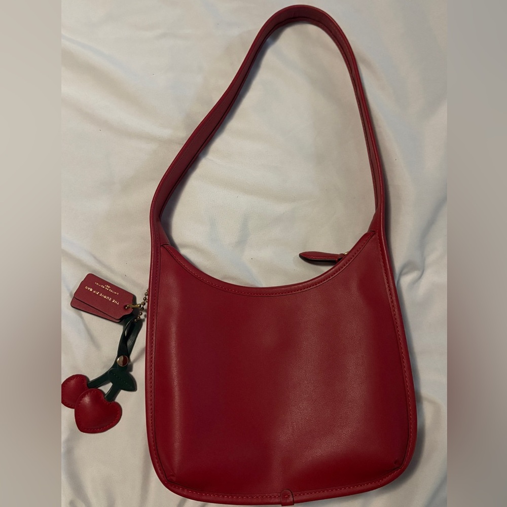 Authentic coach curve zip bag: Ruby Leather Shoulder Bag